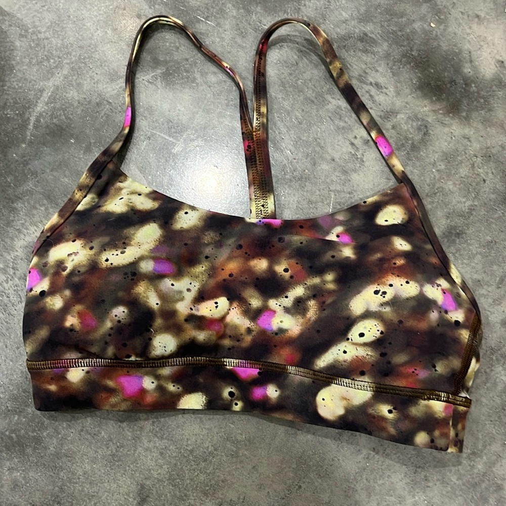 NWOT Lululemon Flow Y Bra Size 4